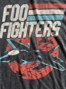 Foo Fighting Band Graphic T Shirt Size XL - Picture 1 of 7