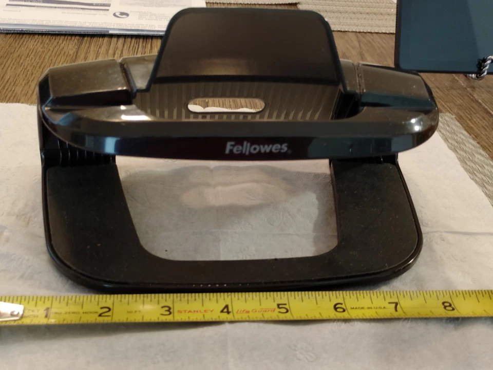 Soporte para Tableta Fellowes Escritorio Elevador Tableta 1/2" Grueso - Tableta No Incl. Foto 1 de 4