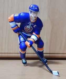 2016 Ice Hockey / New York Islanders / John Tavares / Hallmark Ornament - Picture 1 of 5