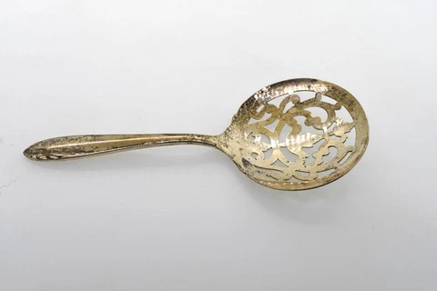 Sterling Silver Flatware - Heirloom Oneida Lasting Spring Pierced Bonbon Spoon Cover