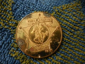 1960 Emerald Empire Round-Up Gold Coin 50 cent Token Eugene OR - Picture 1 of 2