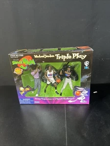 Michael Jordan Space Jam Movie Triple Play 3 Action Figures Box Set Sealed 1996 - Picture 1 of 3
