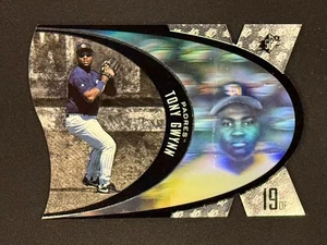 SPx 1997 plata Tony Gwynn HOFer San Diego Padres troquelado - Imagen 1 de 2