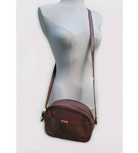 Vintage IL BISONTE Leather Crossbody Bag - Picture 1 of 12