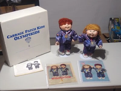 Muñecas de porcelana Cabbage Patch Kids Olympikids Danbury Mint 1996, olor a humo*** Foto 1 de 4