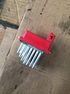 AC RESISTOR 2001 Audi TT 5ds006467-01 - Image 1 of 4