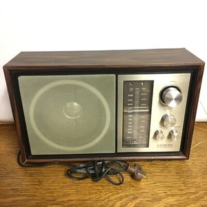 Lloyd’s AM/FM Table Radio Model J930 Wood Finish Tested Work Great loudspeaker - Bild 1 von 9