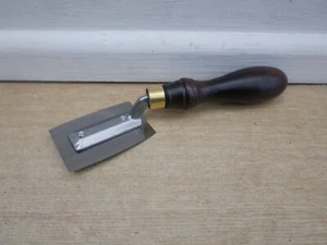 CROWN 187V 3" VENEER CUTTING SAW WITH BEECH WOODEN HANDLE 15TPI - Picture 1 of 3
