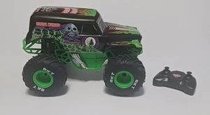 Grave Digger Monster Jam Truck RC Radio Control - Spin Master - Picture 1 of 8