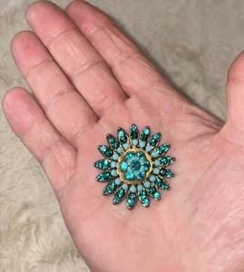 Michal Negrin Brooch Green Swarovski Crystals - Pin Signed - Mint Condition - Picture 1 of 5