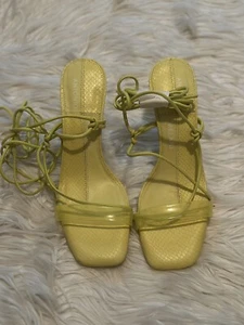 Neu mit Etikett! 110€! Antonio Melani Damen-Heels Größe 7 1/2 limettengrün - Bild 1 von 6