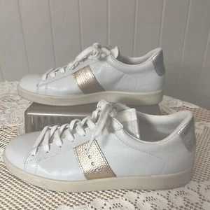 ECCO Women White Fashion Sneaker with Silver Rose-Gold Accents Sz 41 US 10/10.5 - Picture 1 of 7