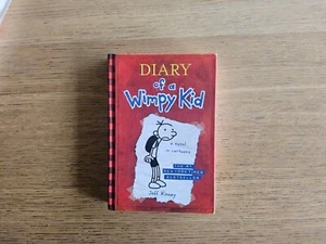 Diary of a Wimpy Kid Book #1 Autographed by Jeff Kinney Print 58 - Picture 1 of 2
