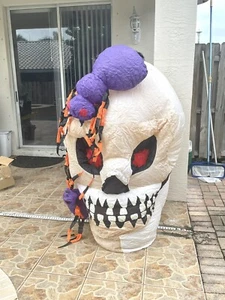 AIRBLOWN INFLATABLE 6 ft. SKULL WITH SPIDERS LAWN BLOW UP HALLOWEEN DECORATION - Picture 1 of 8