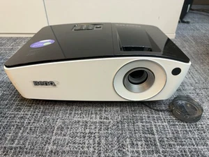 BenQ Beamer MX661 - DLP - tragbar - HDMI - PC 3D ready - XGA - 2673 Betriebsstunden - Bild 1 von 7