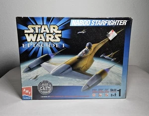 AMT Ertl Star Wars Episode 1 Naboo Starfighter Diecast 1:48 Model Kit NEW SEALED - Picture 1 of 8