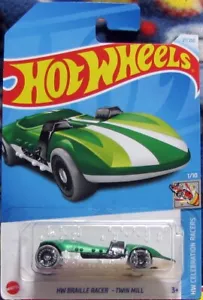 Hot Wheels 2024 Custodia principale H ""HW Braille Racer-Twin Mill HW Celebration Racer - Foto 1 di 2