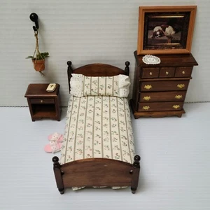 Vintage Concord Miniatures 8pc Lot All Wood Bedroom Set w/accessories - Picture 1 of 4