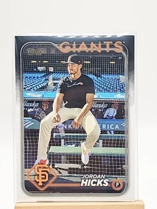 2024 Topps Update Jordan Hicks US287 Golden Mirror Image Variation SP SF Giants - Bild 1 von 2