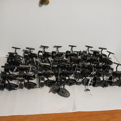 Lote de 36 molinetes de pesca vintage Mitchell 300 - Imagem 1 de 4