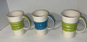 Juego de 3 tazas de café acanaladas acordeón sacacorchos arrugado Pier 1 One Imports 5" - Imagen 1 de 12