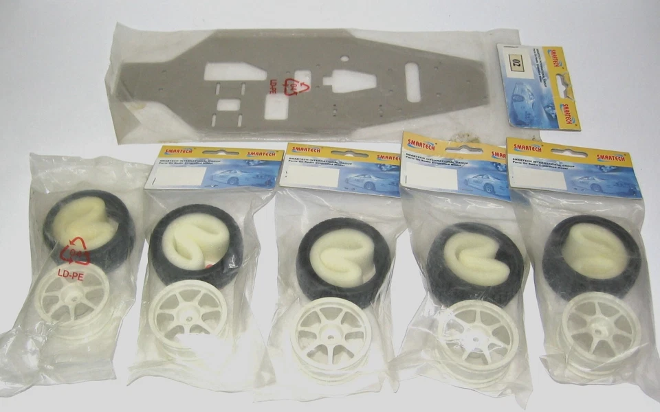 TELAIO  CERCHIONI GOMME SMARTECH  SCALA 1:10 - Image 1 of 1