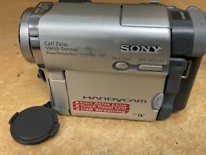 Sony DCR-HC14E Camcorder MiniDV Handycam Video Camera - Picture 1 of 11