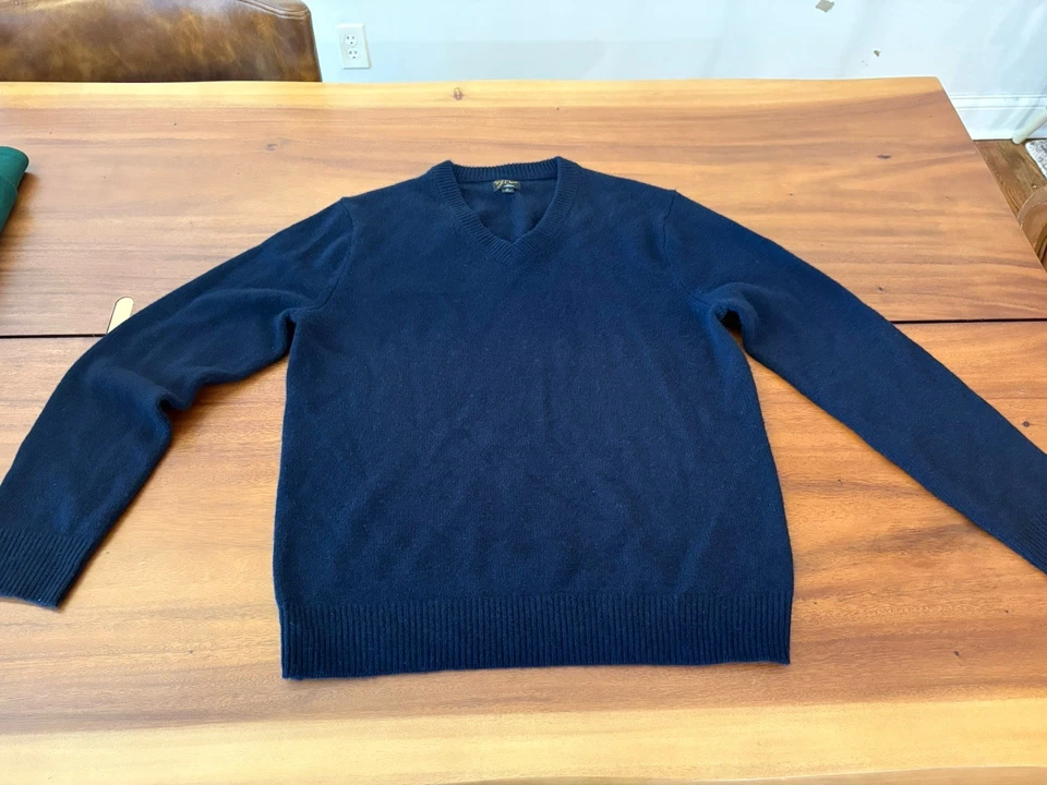 Suéter masculino J Crew cashmere azul médio azul marinho cashmere gola redonda pulôver preppy - Imagem 1 de 4