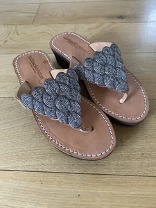 LAIDBACK LONDON Laith Silver Leather Toe Post Wedge Sandals Good Cond Size 6 - Picture 1 of 16