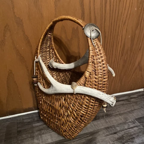 Vintage Brown Wicker Basket Wine Rustic Farm House Antler Concho Country Cover