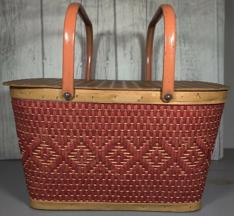 VTG RED MAN WICKER SEWING PICNIC BASKET LARGE w/ METAL HANDLES 18x12x10 MADE USA Cover