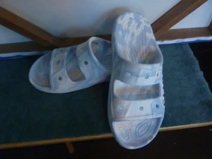 CROCS ICONIC COMFORT BLUE/WHITE STRAPPY SLIDE SANDALS WMNS SZ. 7 NWOB - Picture 1 of 3