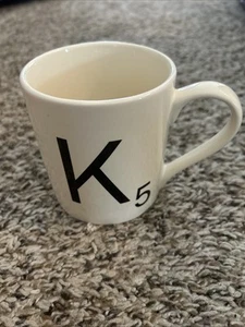 Tazza caffè ceramica SCRABBLE tazza tè lettera K 2014 gioco da tavolo lettera scarabeo usata in ottime condizioni - Foto 1 di 4