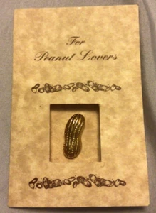 Adorable Gold Tone Peanut Lovers Push Back Pin w/Card Tie Tack    !!NEVER USED!! - Picture 1 of 1