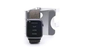 Apple Watch Series 4 GPS 44 mm ALU A1978 + Bracelet boucle sport Apple original - Photo 1/5