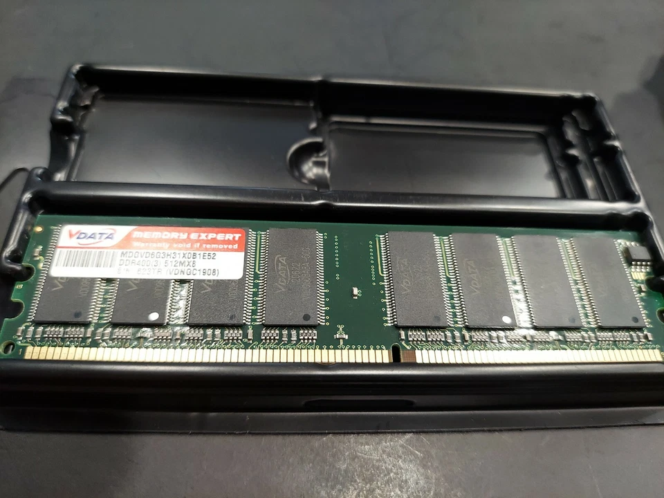 VDATA 512mx8 S/N 623tr vdngc1908 Memory card never used ships usps  first class - Image 1 of 4