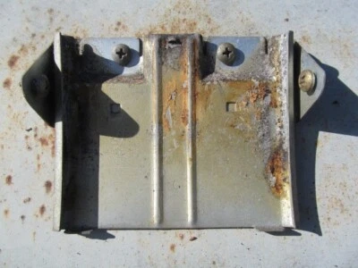 1953 Ford  Crestline Customline ash tray track FoMoCo - Изображение 1 из 2