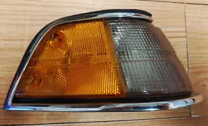 1984-1987 Honda Prelude BA OEM Right Front Corner Light Assembly - Excellent! - Picture 1 of 5