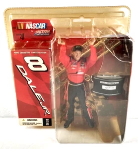 2004 Dale Earnhardt Jr NASCAR 8 Series 4 Figure Action Daytona Champion Trophy - Picture 1 of 6