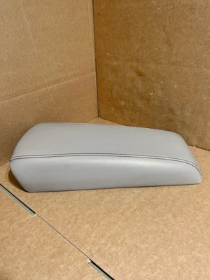 Крышка подлокотника центральной консоли бежевая/коричневая кожа для Ford Edge 2011-2014 годов выпуска от оригинального производителя - Изображение 1 из 4