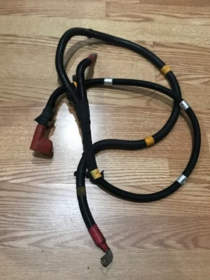 ✝️08-14 CABLE FERRARI CALIFORNIA DESDE ALTERNADOR HASTA ARRANQUE 25667 OEM Foto 1 de 4