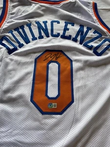Donte Divincenzo Signed Jersey BECKETT NBA New York Knicks FREE POSTAGE AUS WIDE - Picture 1 of 3