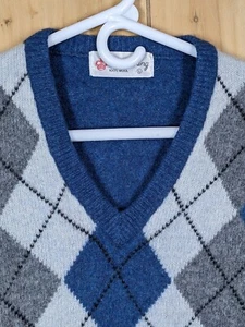 Vintage Kwon Shing Wool Sweater Argyle Pattern Men's Size L Blue Gray - Picture 1 of 7