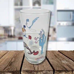 Vintage 1997 IXL Warner Bros Road Runner Wile Coyote Collectable Glass - Picture 1 of 2