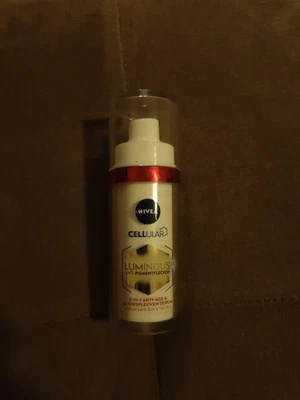 Suero antimanchas NIVEA Luminous 630 - Tratamiento antienvejecimiento avanzado 30 ml Foto 1 de 2