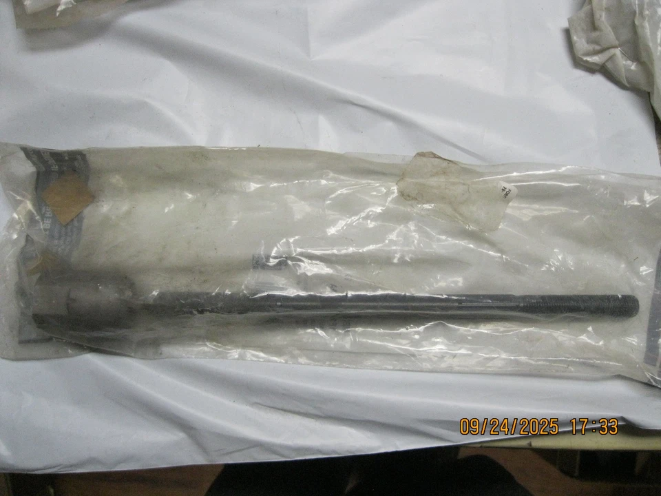 Steering Tie Rod End Motorcraft MEOE-12 1F1Z-3280-AA Foto 1 de 4