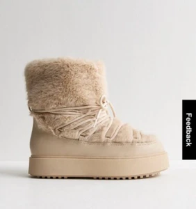 Nude Faux Fur Lined Furry Snow And Ski Winter Fashion Boots Lace Up Brand New - Picture 1 of 7