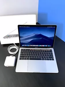 SEQUOIA 2019/2020 Apple MacBook Pro 13" Quad Core 4.1GHz TURBO 256GB SSD - Imagen 1 de 6