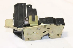 Door lock front right for BMW 3 series E-30 - Picture 1 of 3