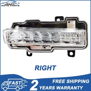 Right DRL Front Bumper Fog Light 8312A020 For Mitsubishi Pajero 2015-2016 - Picture 1 of 8